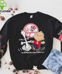 New York Yankees Charlie Brown Snoopy New York Yankees T Shirt