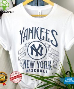New York Yankees Darius Rucker Collection By Fanatics Distressed Rock T Shirt 1 New York Yankees Darius Rucker Collection By Fanatics Distressed Rock T Shirt