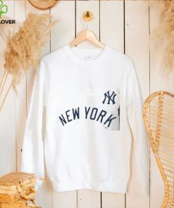 New York Yankees Fanatics Branded White Hometown Hot Shot Shirt