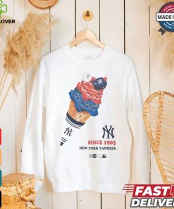 New York Yankees Home Cheering Oat Milk T shirt