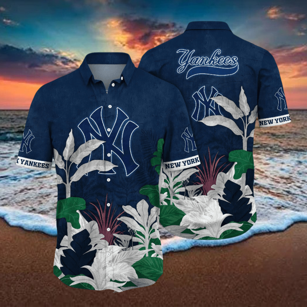 New York Yankees MLB Hawaiian Shirt Beach Balls Aloha Shirt - Limotees
