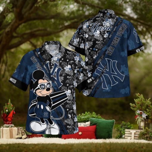 New York Yankees Mickey Mouse Floral Short Sleeve Hawaii Shirt