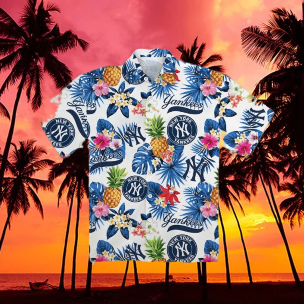 New York Yankees Pineapple Aloha Hawaiian Shirt New York Yankees Pineapple Aloha Hawaiian Shirt
