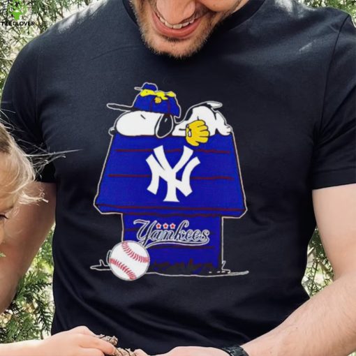 New York Yankees Snoopy And Woodstock The Peanuts Baseball hoodie, sweater, longsleeve, shirt v-neck, t-shirt