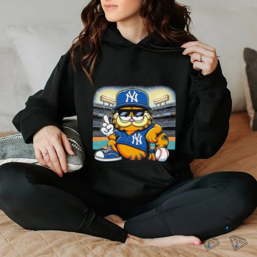 New York Yankees baseball Garfield cartoon shirt