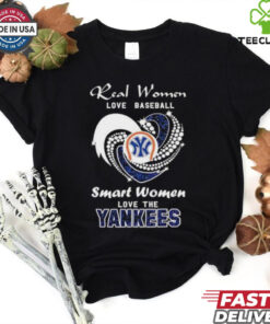New York Yankees real women love baseball smart women love the Yankees diamond heart shirt
