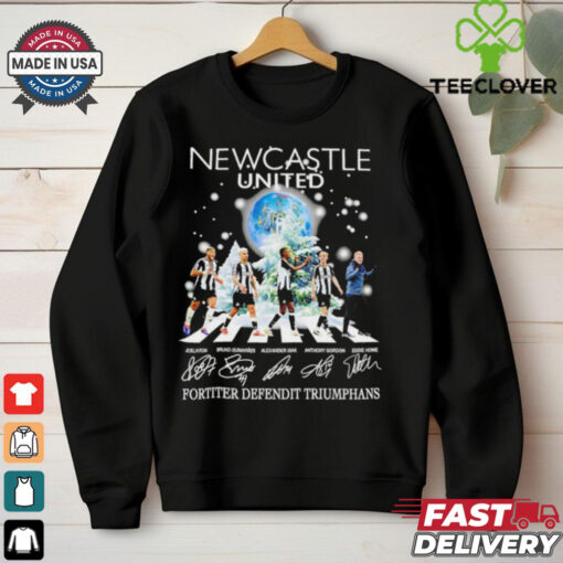 Newcastle United all team abbey road Merry Christmas signature shirt