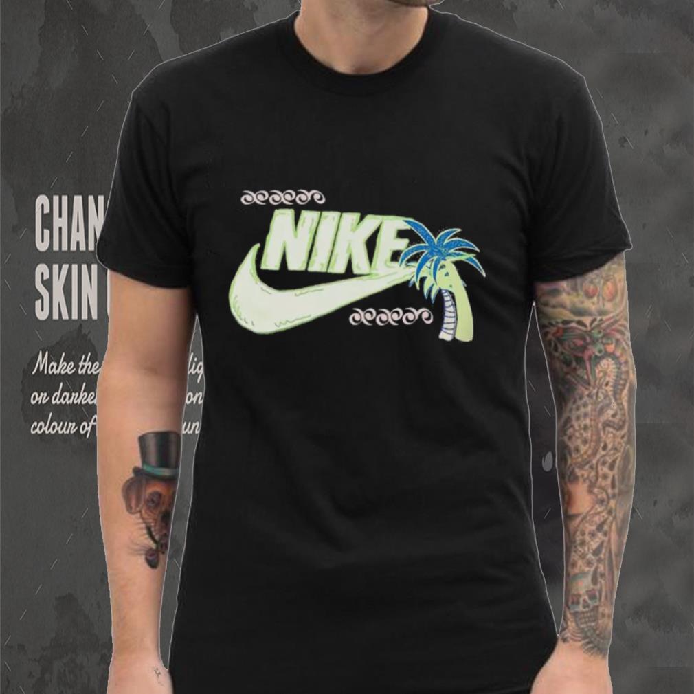 Nike Men’s Beach Party T Shirt Nike Men’s Beach Party T Shirt