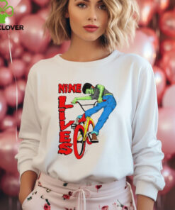 Nine lives cartoon design shirt
