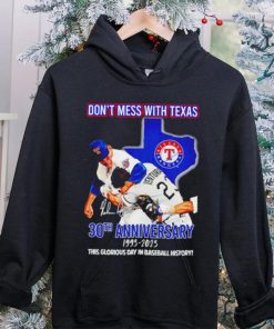 Nolan Ryan vs Robin Ventura don’t mess with Texas 30th anniversary 1993 2023 this glorious day in baseball history funny shirt