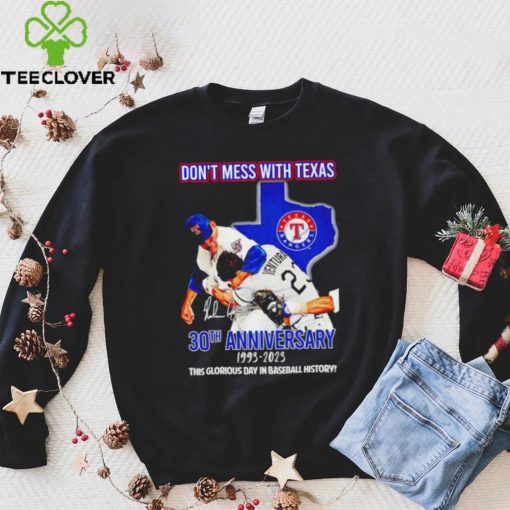 Nolan Ryan vs Robin Ventura don’t mess with Texas 30th anniversary 1993 2023 this glorious day in baseball history funny hoodie, sweater, longsleeve, shirt v-neck, t-shirt