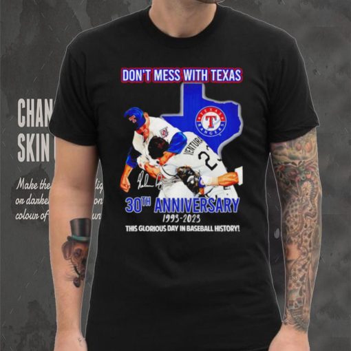 Nolan Ryan vs Robin Ventura don’t mess with Texas 30th anniversary 1993 2023 this glorious day in baseball history funny hoodie, sweater, longsleeve, shirt v-neck, t-shirt