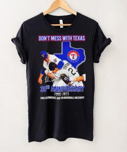 Nolan Ryan vs Robin Ventura don’t mess with Texas 30th anniversary 1993 2023 this glorious day in baseball history funny hoodie, sweater, longsleeve, shirt v-neck, t-shirt