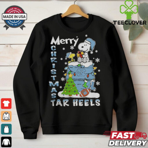 North Carolina Tar Heels Snoopy And Woodstock Merry Christmas Shirt
