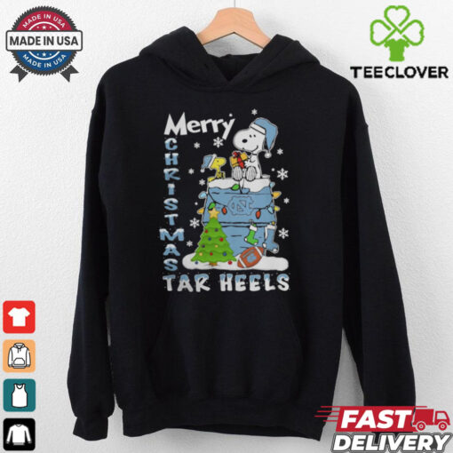 North Carolina Tar Heels Snoopy And Woodstock Merry Christmas Shirt