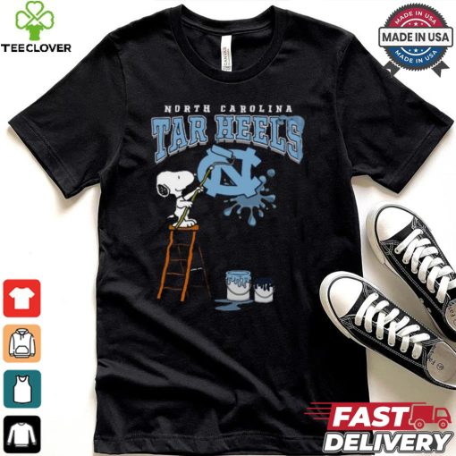 North Carolina Tar Heels Snoopy Painting Shirt