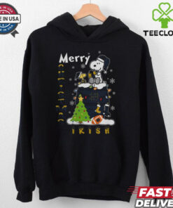 Notre Dame Fighting Irish Snoopy And Woodstock Merry Christmas Shirt