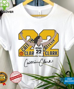 Number 22 Caitlin Clark Iowa Hawkeyes basketball player signature hoodie, sweater, longsleeve, shirt v-neck, t-shirt