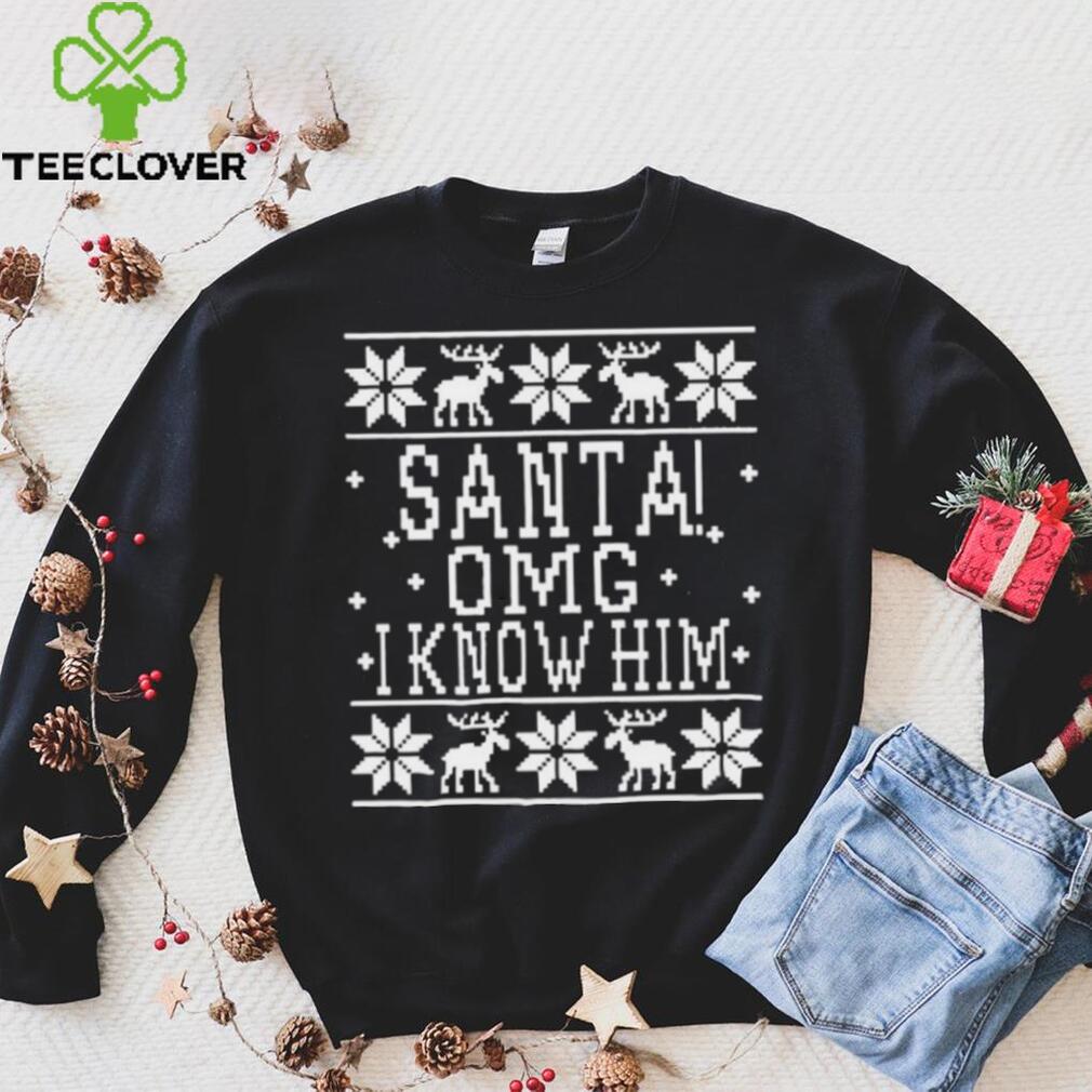 OMG Santa I Know Him Wood background Elf Christmas Shirt OMG Santa I Know Him Wood background Elf Christmas Shirt