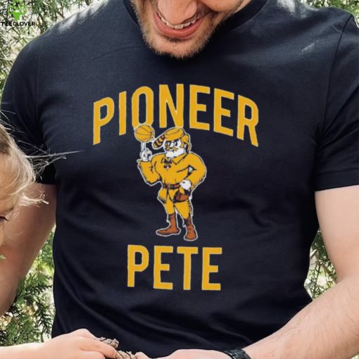 Oakland Golden Grizzlies Pioneer Pete it’s in Michigan hoodie, sweater, longsleeve, shirt v-neck, t-shirt
