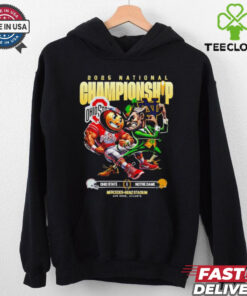 The **Official 2025 National Championship Ohio State Buckeyes vs. Notre Dame Fighting Irish Mascots Mercedes Benz Stadium Shirt** celebrates the epic clash between two powerhouse teams in the 2025 National Championship. Featuring mascot designs for both Ohio State and Notre Dame, this shirt is perfect for fans of both teams to show their pride as they gear up for the big game at Mercedes-Benz Stadium!