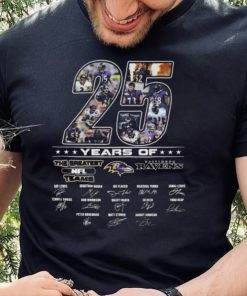 Official 25 years of the Greatest NFL Team Baltimore Ravens signatures shirt