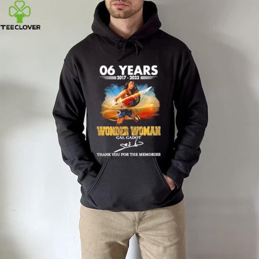 Official 60 years 2017 – 2023 Wonder Woman Gal Gadot thank you for the memories signature shirt