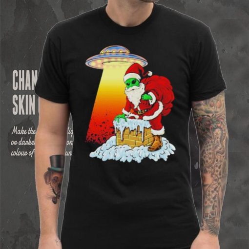 Official Alien santa ufo paranormal funny Christmas graphic T shirt