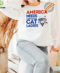 Official America Needs Childless Cat Lady Kamala Harris 2024 T Shirt