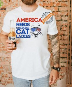 Official America Needs Childless Cat Lady Kamala Harris 2024 T Shirt