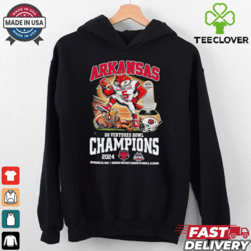 Official Arkansas State Red Wolves 68 Ventures Bowl Champions December 26, 2024 Hancock Whitney In Mobile, Alabama Mascot T Shirt