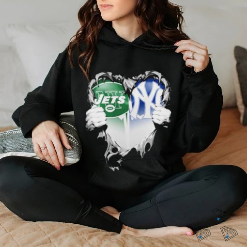 Official Blood Inside Heart New York Jets And New York Yankees T Shirt