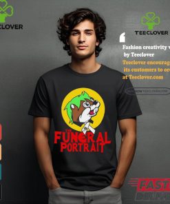 Official Buc Ee’s The Funeral Portrait New t shirt