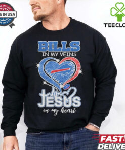 Official Buffalo Bills Runs in My Veins, Faith Guides My Spirit T Shirt