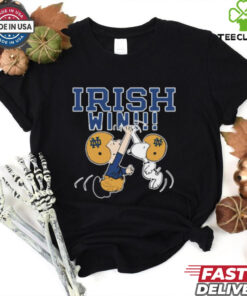 Official Charlie And Snoopy High Five Notre Dame Fighting Irish Win Navy Midshipmen Graphic t shirt