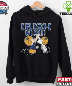 Official Charlie And Snoopy High Five Notre Dame Fighting Irish Win Navy Midshipmen Graphic t shirt
