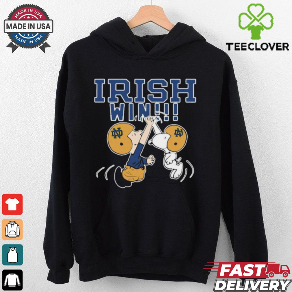 Official Charlie And Snoopy High Five Notre Dame Fighting Irish Win Navy Midshipmen Graphic t shirt Official Charlie And Snoopy High Five Notre Dame Fighting Irish Win Navy Midshipmen Graphic t shirt