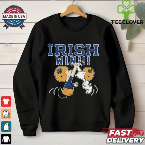 Official Charlie And Snoopy High Five Notre Dame Fighting Irish Win Navy Midshipmen Graphic t shirt