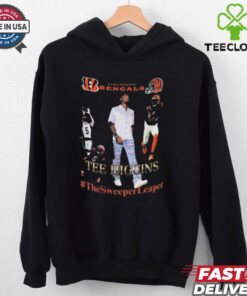 Official Cincinnati Bengals Tee Higgins The Sweeper Leaper NFL Football Graphic t shirt