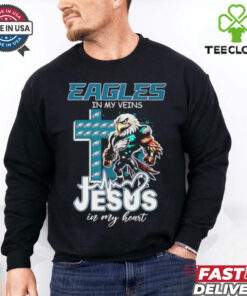 Official Cross Philadelphia Eagles mascot in my veins Jesus in my heart shirt