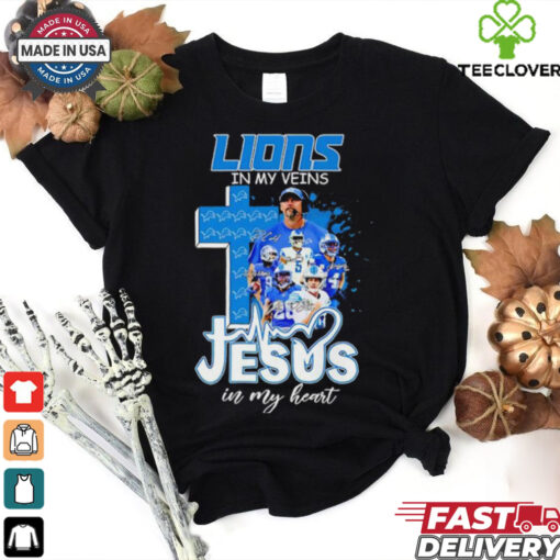 Official Dan Campbell and Players Detroit Lions in my veins Jesus in my heart shirt