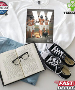 Official Final Denver Broncos 28 – 14 Carolina Panthers Halloweekend Dub Poster t shirt