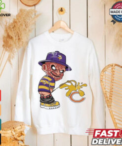Official Freddy Krueger Minnesota Vikings Piss On Chicago Bears Halloween 2024 NFL Shirt