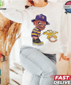 Official Freddy Krueger Minnesota Vikings Piss On Chicago Bears Halloween 2024 NFL Shirt