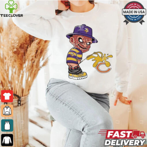 Official Freddy Krueger Minnesota Vikings Piss On Chicago Bears Halloween 2024 NFL Shirt