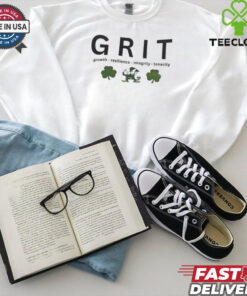 Official GRIT Growth – Resilience – Integrity – Tenacity Notre Dame Fighting Irish t shirt