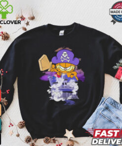 Official Garfield’s Halloween Adventure V1 Halloween Shirt