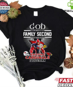 Official Heart A Simple Woman Kansas City Chiefs Shirt featuring a heartfelt design that combines simplicity with pride for the Kansas City Chiefs. Show your love for the Chiefs with this meaningful and stylish apparel.