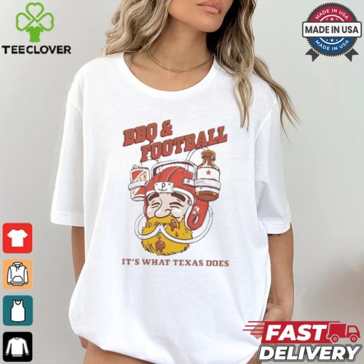 Official Grant Pinkerton Bbq & Football It’s What Texas Does Shirt
