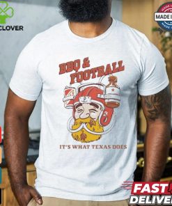 Official Grant Pinkerton Bbq & Football It’s What Texas Does Shirt